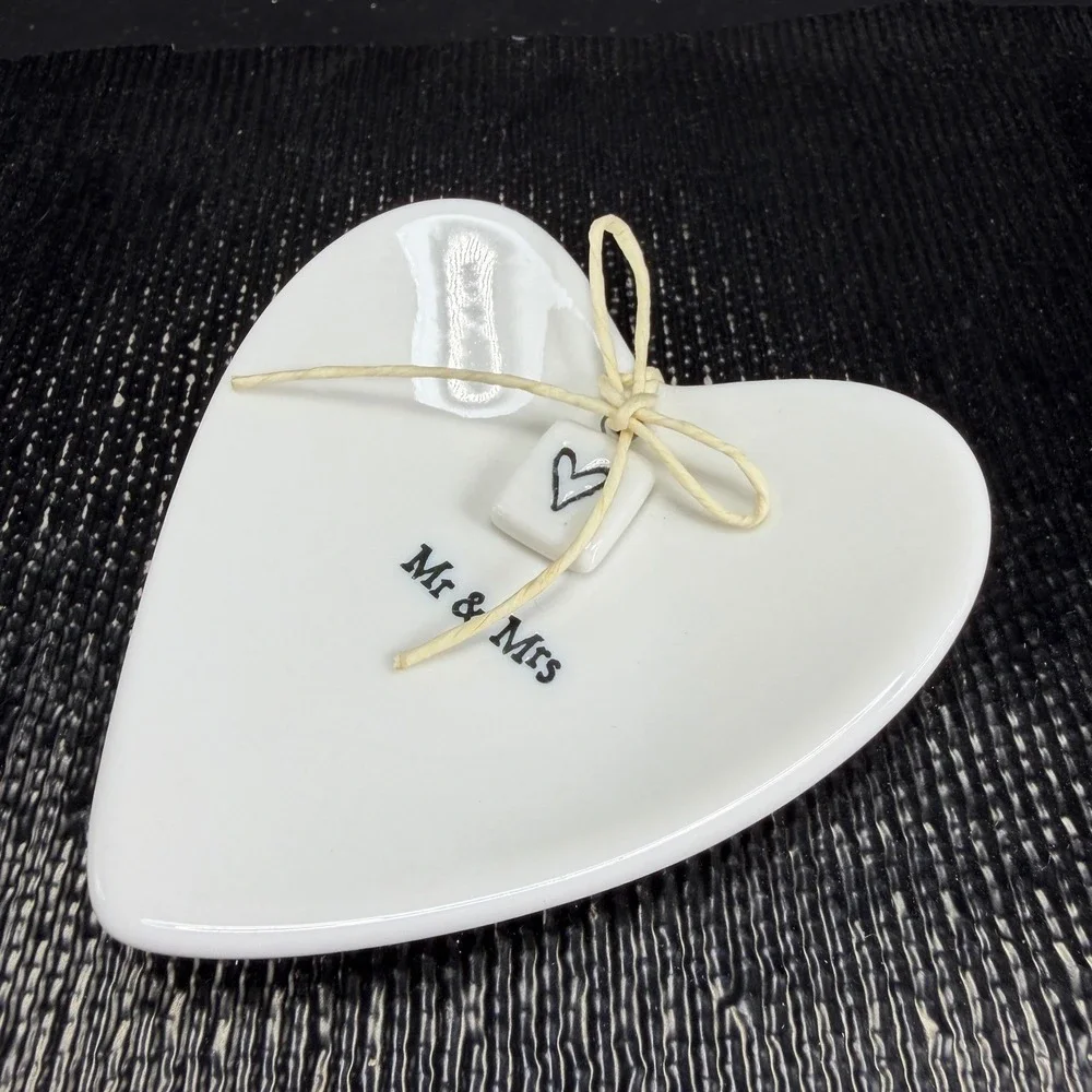 East of India Mr & Mrs Heart Trinket Dish White Ceramic Ring Tray Wedding Gift